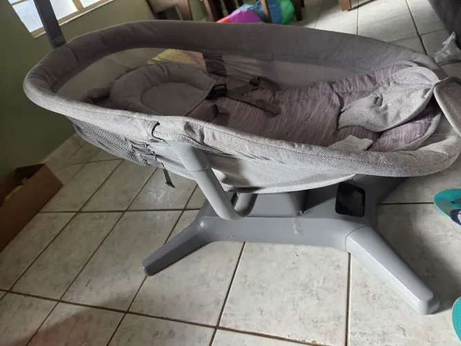 Cadeirinha de balanço automática 