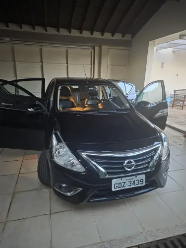 Nissan Versa SL 1.6 16V Flexstart 4P Aut. 2017