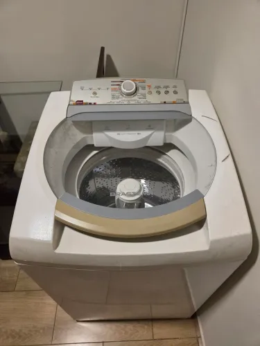 Vendo máquina de lavar roupas Brastemp 11 kilos, usada 500,00