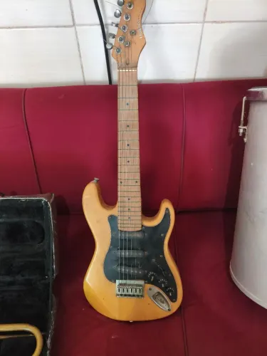 Mini Guitarra