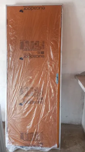 Porta de madeira MDF