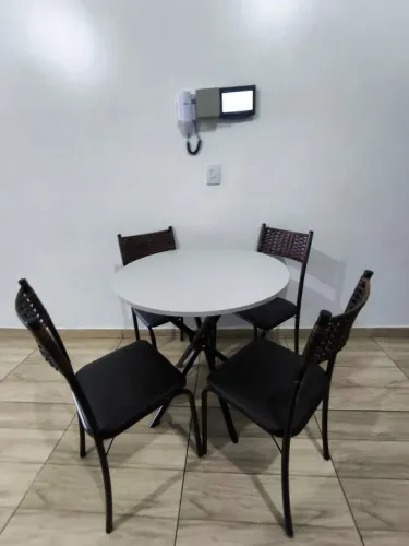 Mesa 4 cadeiras