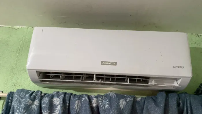 Ar condicionado 9000 btus semi novo