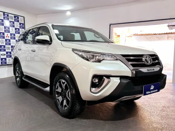Toyota Hilux SW4 SRX Diamo. 4X4 2.8 TB DIE AUT 2019