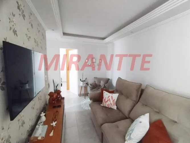Apartamento de 68m² com 2 quartos em Vila Galvão