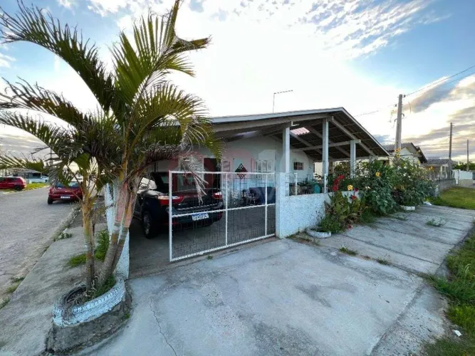 Casa à venda por R$ 490.000,00 - Zona Nova Norte - Balneário Arroio do Silva/SC