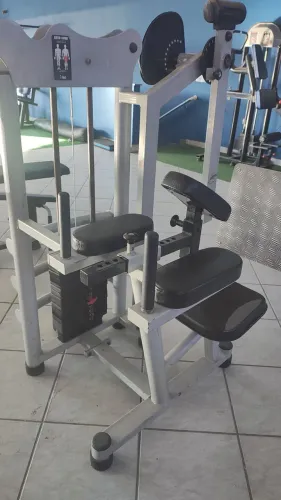 Glúteos máquina 