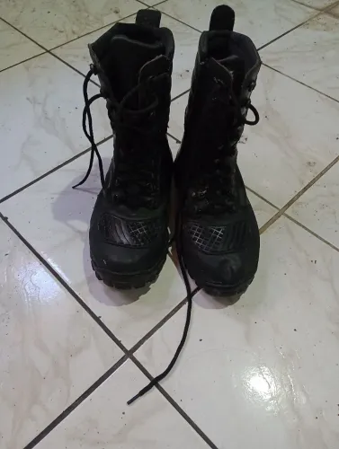 Vendo bota coturno militar unissex