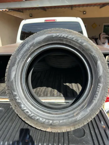 Pneu pirelli aro 18
