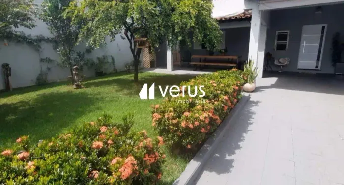 Casa à venda, 3 quartos, 4 vagas, Presidente Roosevelt - Uberlândia/MG