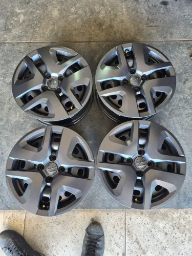 Rodas de ferro 15 furação 4×100 td bem novinho e original da Volkswagen (800 em 3× no ct