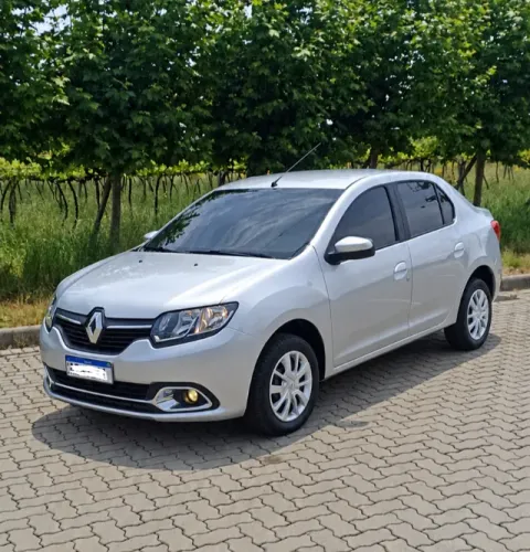 Renault Logan Expression Hi-flex 1.6 8V 4P 2015
