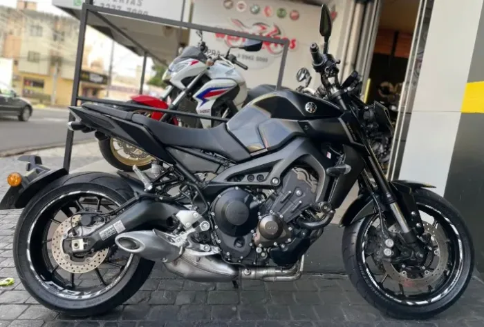 YAMAHA MT 09 ABS - 2024 NOVÍSSIMA 