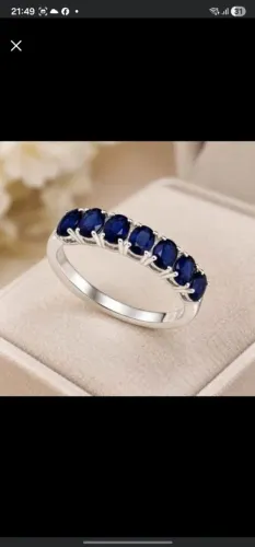 Anel de ouro Branco 18k (750) com safiras naturais