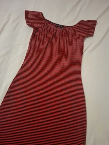 Vestido tubinho adolescente listrado 