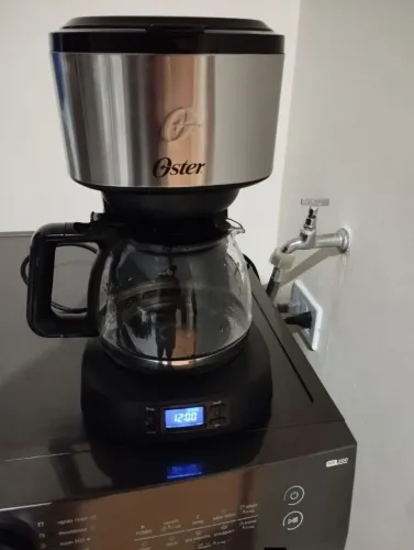 Cafeteira Oster programável