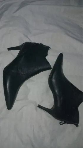 Bota Santa Lola em couro 