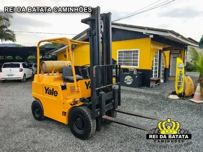 EMPILHADEIRA