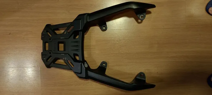 Suporte baú bagageiro alumínio Honda ADV 160 2025 2026