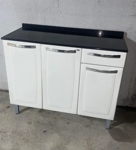 Balcão seminovo