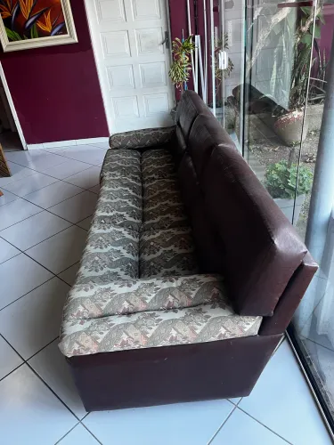 Sofá de 3 lugares usado 