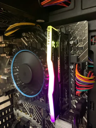 Memoria Ram 16GB 3600mghz Delta Team group RGB