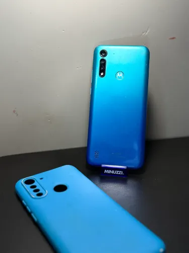 Motorola G8 Power Light