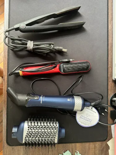 Escova secadora + chapinha da Gama + chapinha alisadora 
