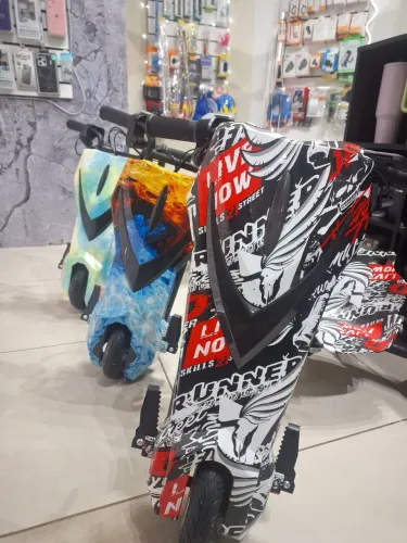 TRICICLO DRIFT (BUZINA + BLUETOOTH + LED + 3 VELOCIDADES)