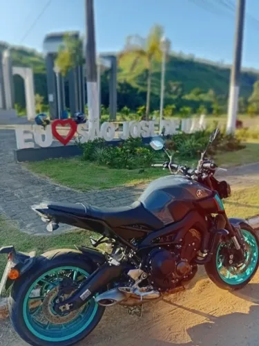 MT 09