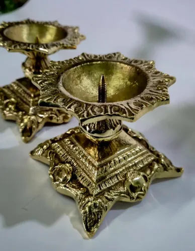 Porta velas em bronze antiguidades