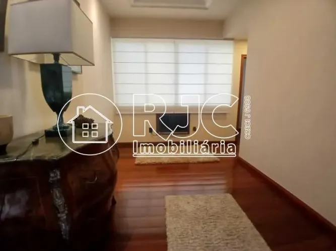 Apartamento : Padrão / Residencial / Tijuca