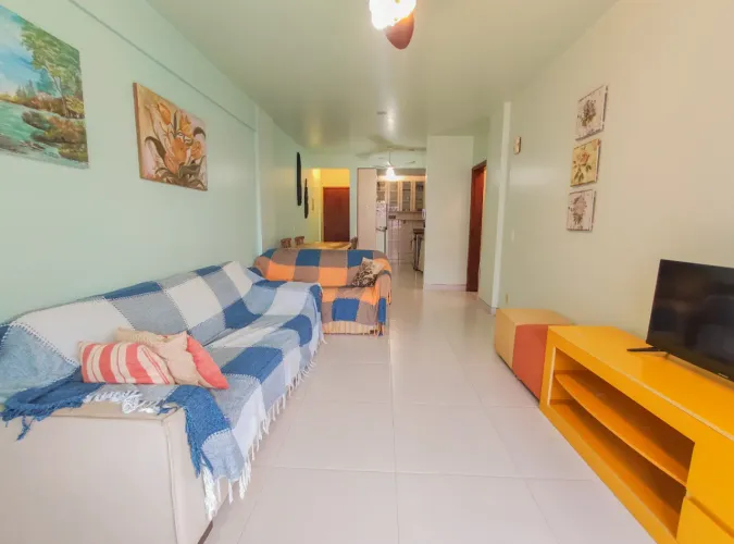 Apartamento para venda em Canasvieiras com 2 quartos, sendo 1 suíte, 72m²