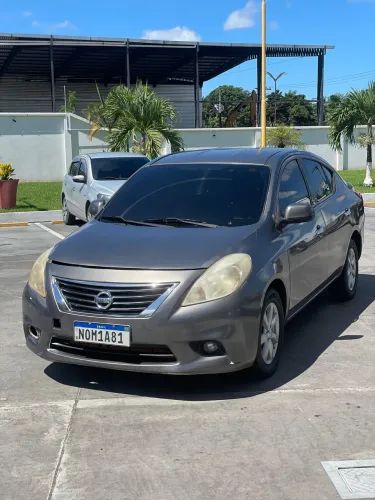 Nissan Versa SL 1.6 16V Flex Fuel 4P Mec. 2014