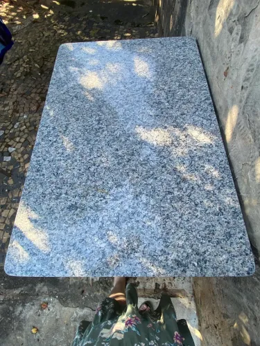 Tampo de granito /mesa