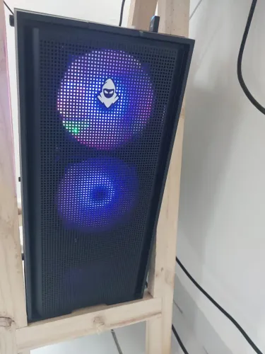 PC GAMER - XEON + RX 580 8GB