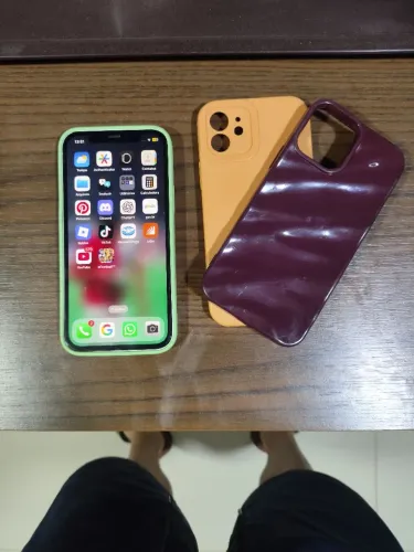 iPhone 12