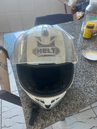 Capacete Helt