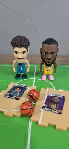 NBA Ballers - Lebron James e Lamelo Ball