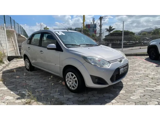 Ford Fiesta Sedan SE 1.6 16V Flex 4P 2014