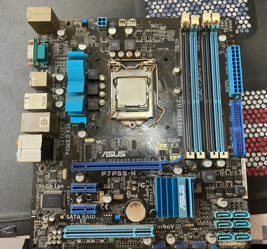 Placa mãe ASUS P7P55-M