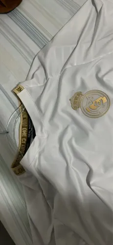 Camiseta / Camisa Real Madrid Branca com Dourado Especial