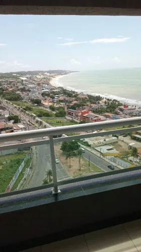 Alugo apto mobiliado vista para o mar c duas suítes a 2 quarteirões da praia