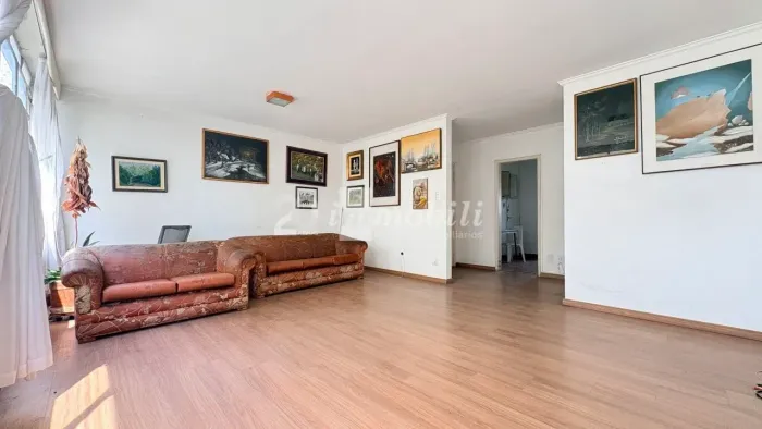 Apartamento com 2 dormitórios e 1 vaga, 90 m²