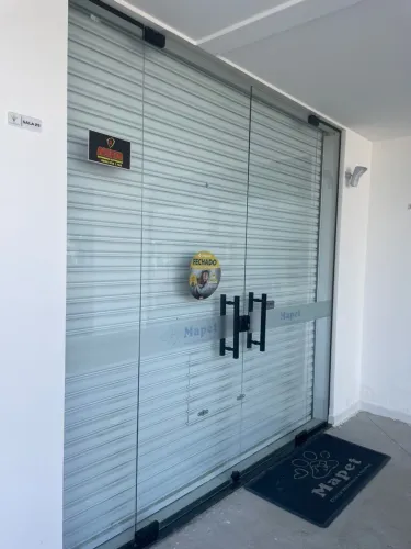 Vendo porta de rolo automática