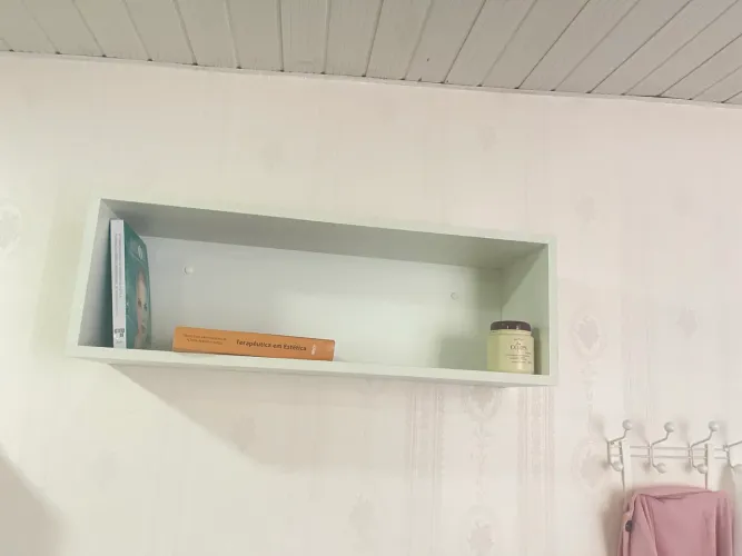 Nincho em mdf largura 0,90cm altura 0,30dm.