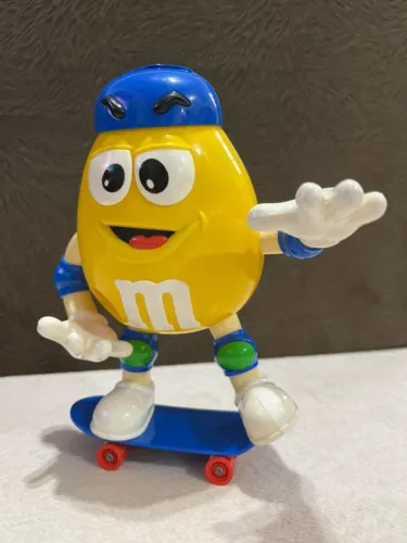 Brinquedo Dispenser M&ms skatista