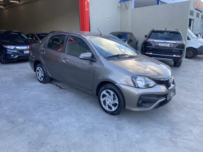 Toyota Etios X Plus Sedan 1.5 Flex 16V 4P Aut. 2020