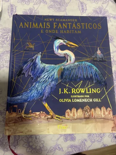Livro Ilustrado Animais Fantásticos Harry Potter