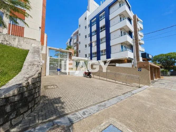 Excelente Apartamento 3 dormitório(s) em Pantanal - Florianópolis